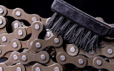 Limpiar y engrasar la cadena de la bici